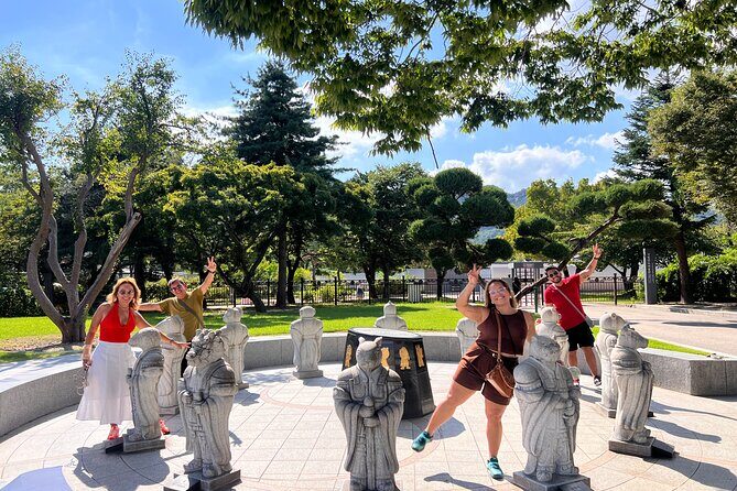 Time Travel in Seoul: Gyeongbokgung Palace, Folk Museum & Bukchon - What Travelers Say: Authentic Perspectives