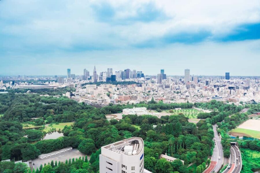 Tokyo: Akasaka Guest House & Imperial Residence Tour - What Makes the Landmarks Special?