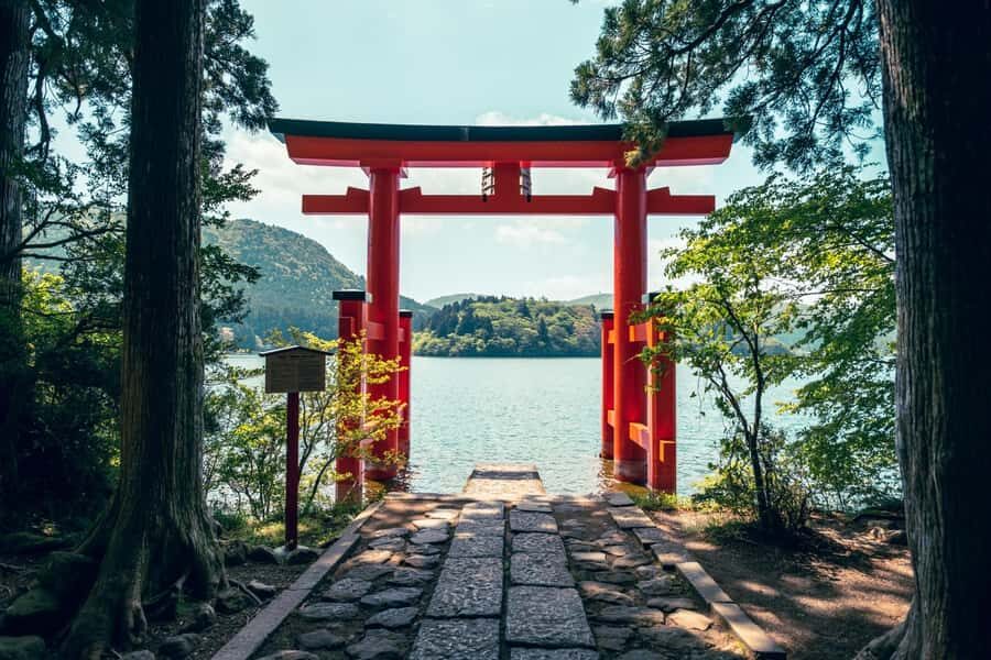 Tokyo Day Trip: Hakone, Lake Ashi & Mt. Fuji Scenic Tour - Practical Details and What to Expect