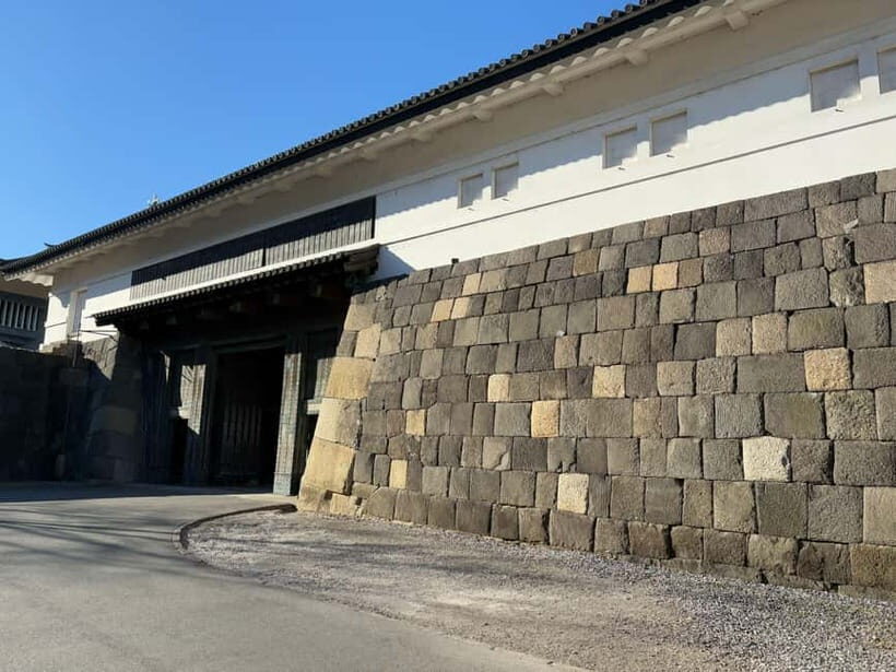 Tokyo: Imperial Palace with Nostalgic Alley Kagurazaka tour - The Practicalities: What to Expect