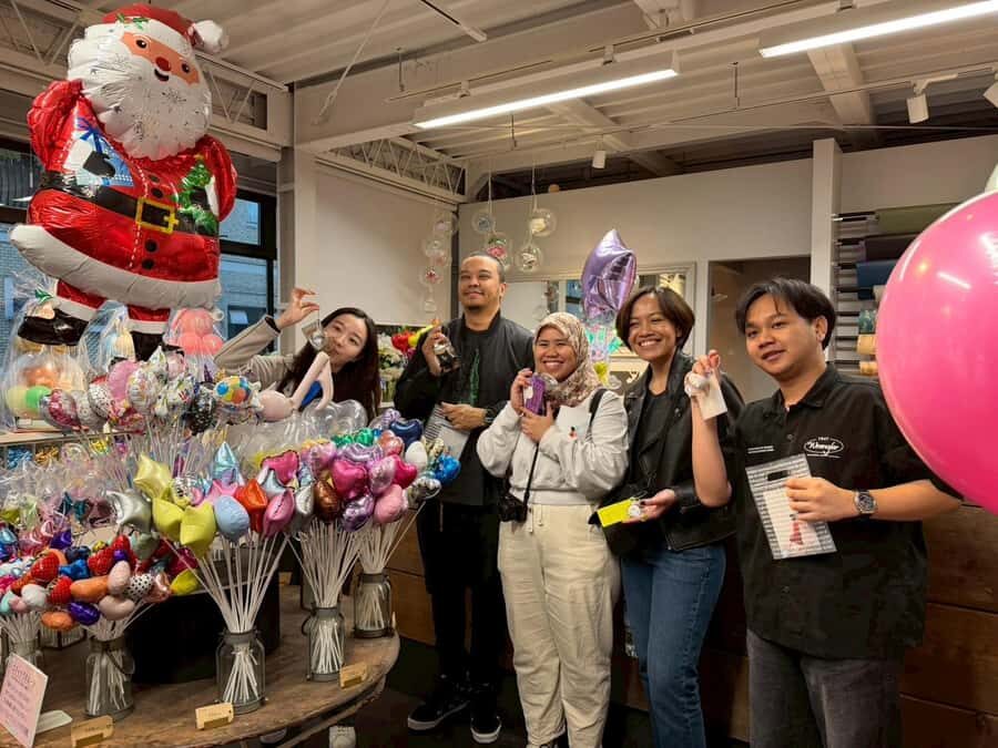 Tokyo: Local Culture Tour with Sushi and Art Experience - Experience Japanese Craftsmanship