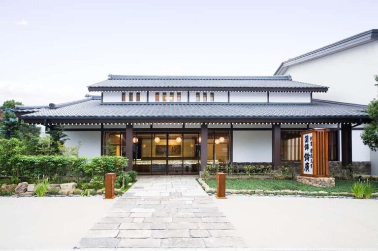 Tokyo: Odawara & Hakone Day Tour with Castle Entry - Practicalities and Considerations