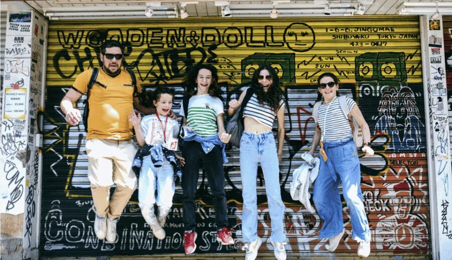 Tokyo: Personalized Photography and Walking Tour - Exploring Tokyo with a Personal Touch