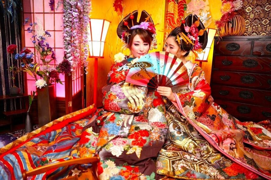 Tokyo: Private Makeover Photography Studio in Luxury Kimono - Who Will Love This Experience?