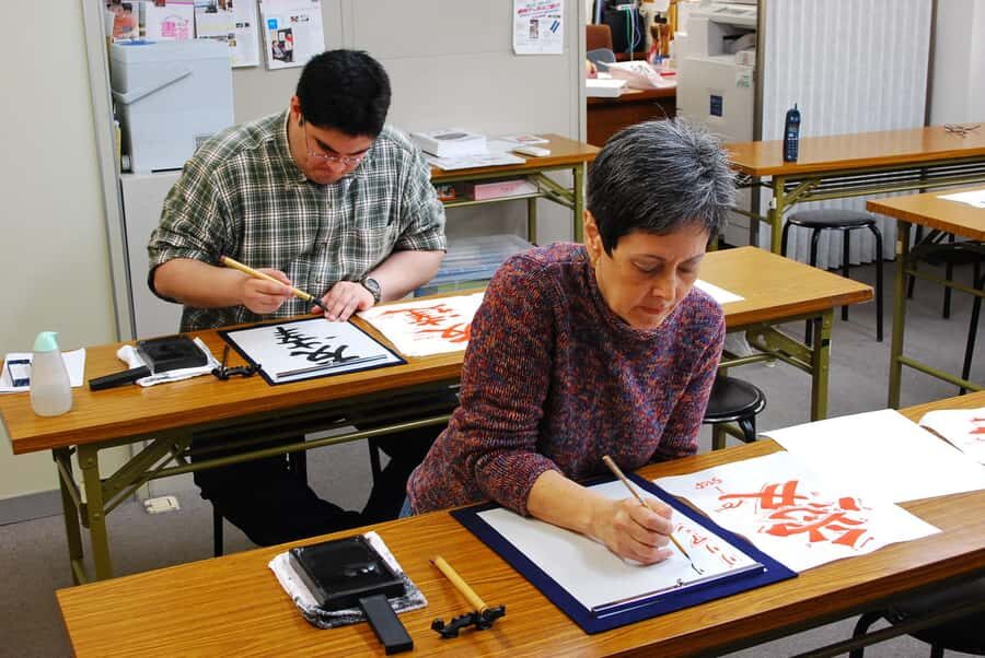 Tokyo: Shared Calligraphy Experience Create a Fan Together - An In-Depth Look at the Experience
