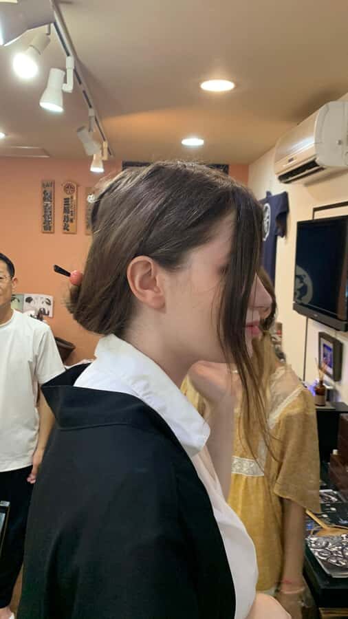 Tokyo: Traditional Hairpin Craft Workshop with Local Artisan - Practical Details & Tips