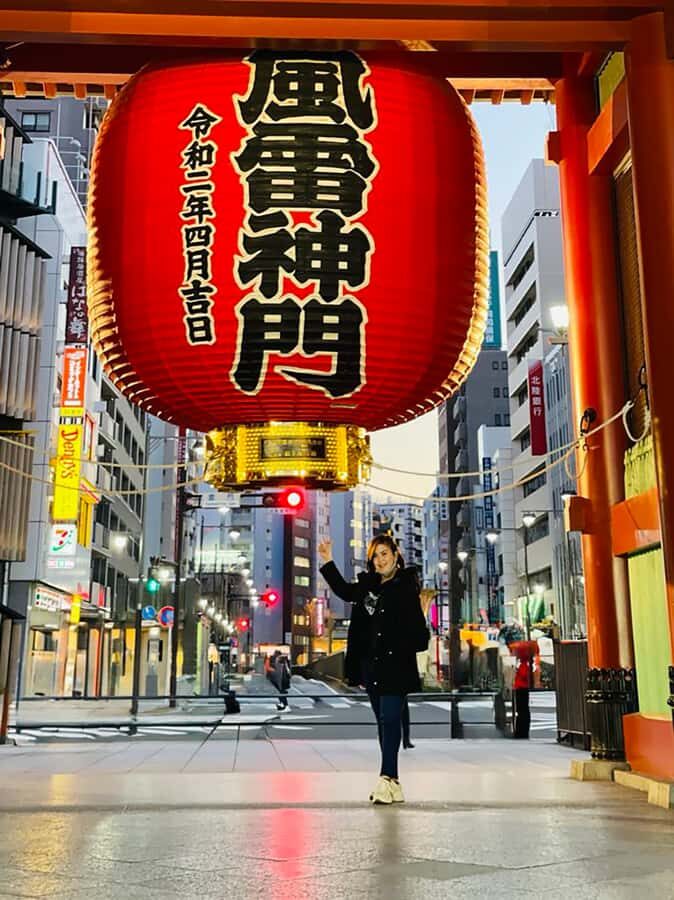 Tokyo: Walking City Highlights Tour with Spanish Guide - The Practical Side: What to Expect