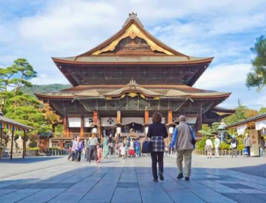 Tokyo:Nagano Snow Monkey Private Day Trip with English Guide - Exploring the Itinerary in Depth