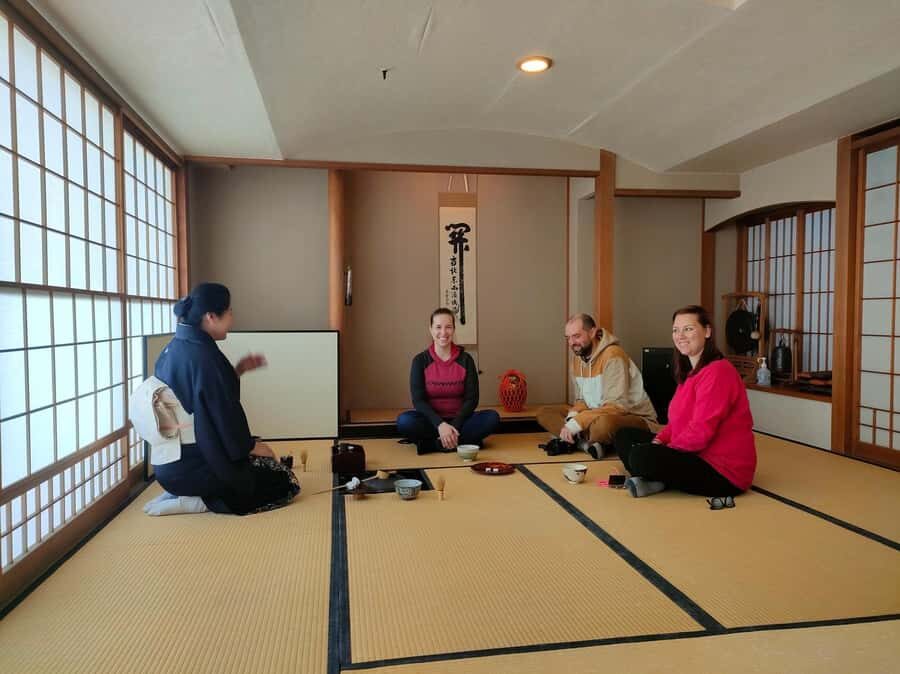 Tokyo:Private Tea Ceremony (Matcha & Wagashi) in Shinjuku - The Instructor: A Living Repository of Tradition