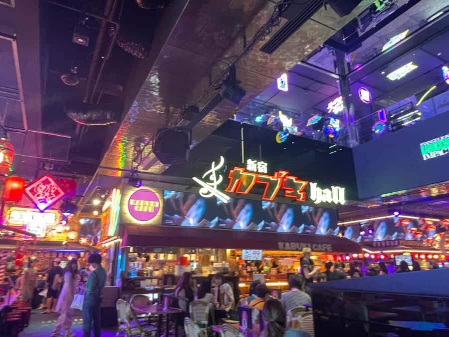 TokyoShinjuku Night Tour: Izakaya & Hidden Bars - An In-Depth Look at the Tour Details