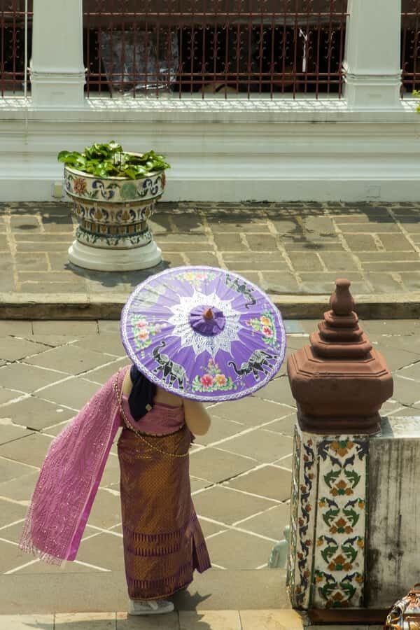 Traditional Thai Makeover, hairdo & Photoshoot at Wat Arun - Why This Experience Works