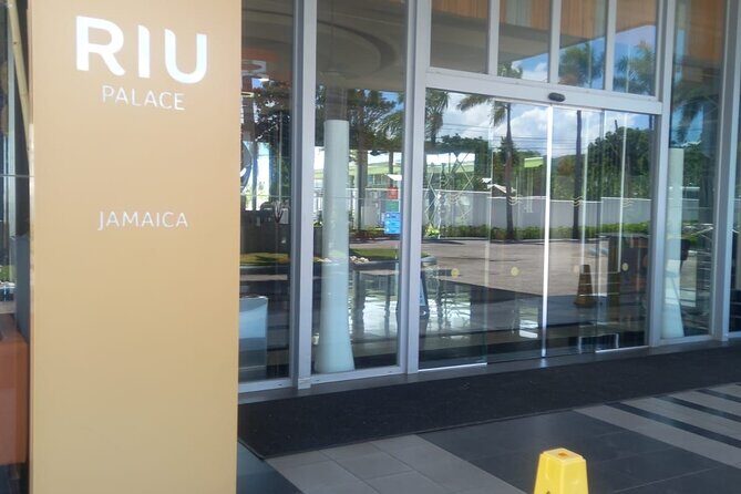 Transportation to any resort in Montego bay - The Vehicle and Comfort Level