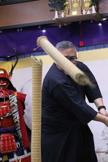 Trial slashing in Bushido with Samurai Sword real sharpnes - Authenticity and Learning