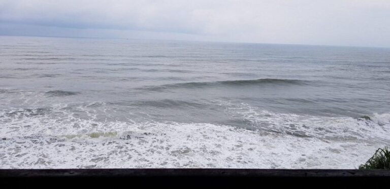 Trivandrum: Jatayu Nature Park & Varkala Beach Private Tour - Introduction to the Tour Experience