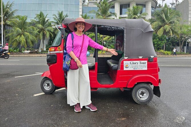 Tuk Tuk safari capital Colombo (Food and Entry Fees) Including - Pricing and Overall Value