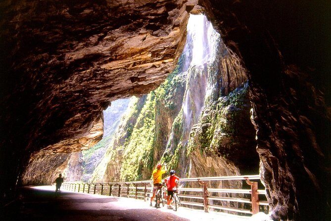 Two-days Yi-lan & Grand Taroko Gorge Park Tour - Who Should Consider This Tour?