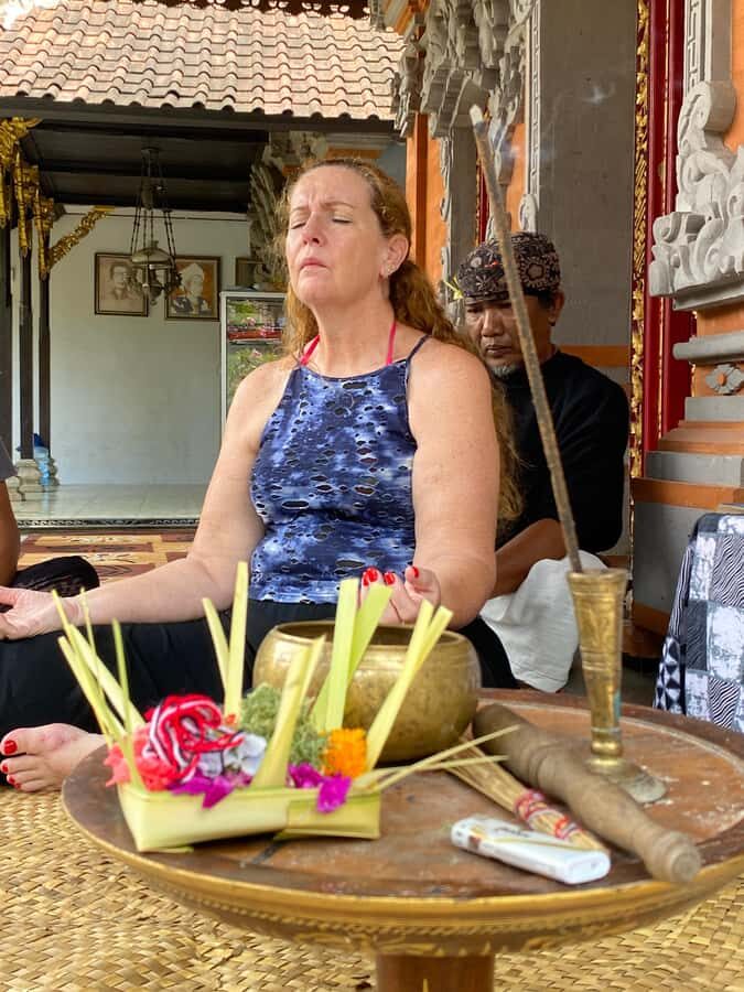 Ubud : Combination of Palm Reading and Healing Therapy - FAQ