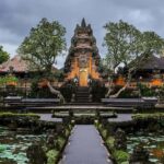 Ubud: Cultural Escape Tegenungan Waterfall, Palace & Temples - Ubud Palace – A Glimpse into Royal Heritage