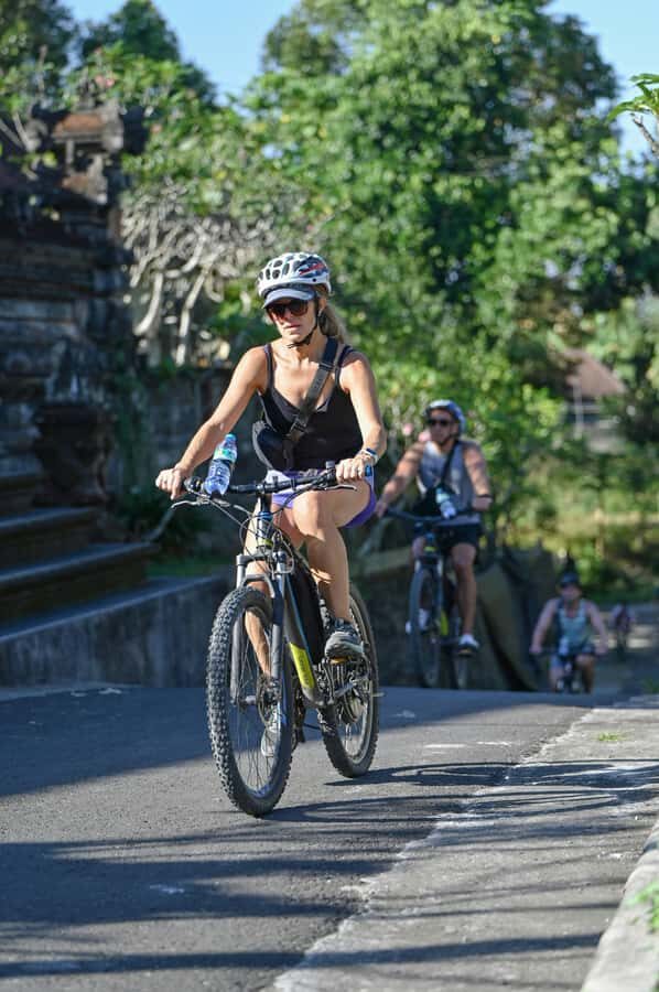 Ubud: Cycling Tour Local Villages, Temple, and Rice Field - Why This Tour Works Well for Travelers