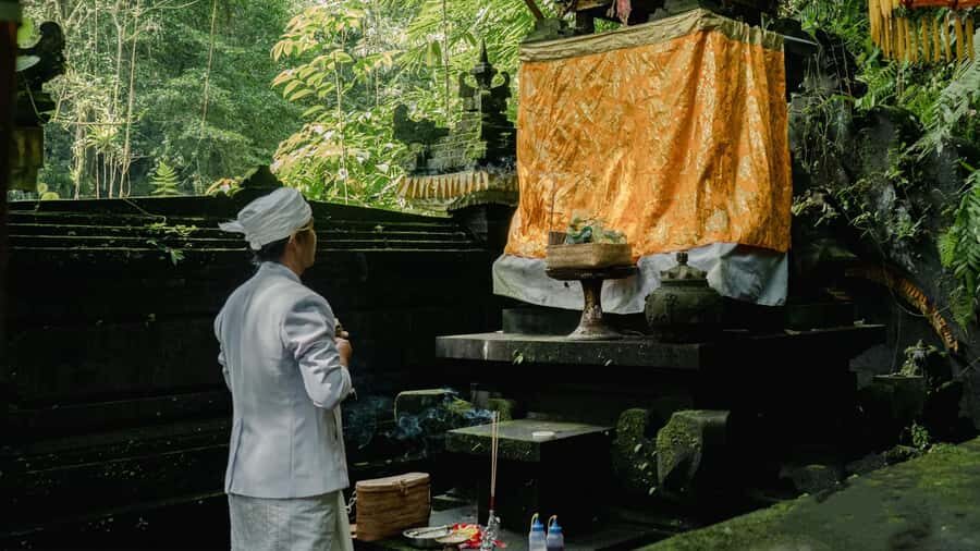 Ubud: Guided Melukat Ritual With Hotel Pickup - What is the Melukat Ritual?