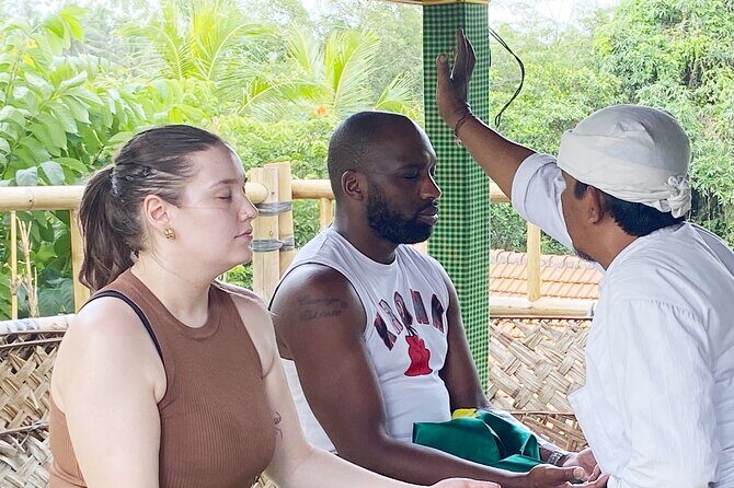Ubud: Palm Reading and Trauma Healing Therapy - The Value of This Experience