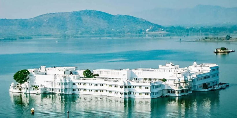 Udaipur: Full Day Private City Tour with Optional Boat Ride - What You Will Experience