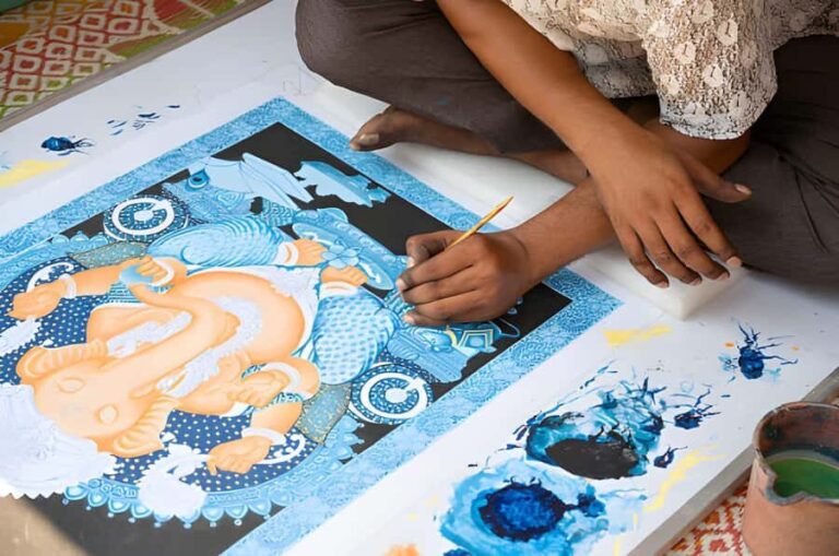 Udaipur Hidden Shopping Tour with Local Artisans - The Itinerary in Detail