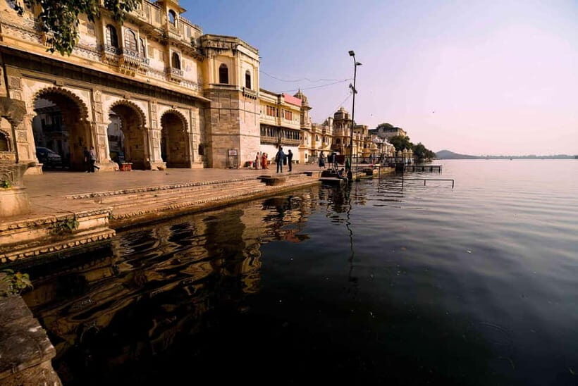 Udaipur Local Sightseeing Tour by Tuk-tuk (Rikshaw) - The Itinerary in Detail