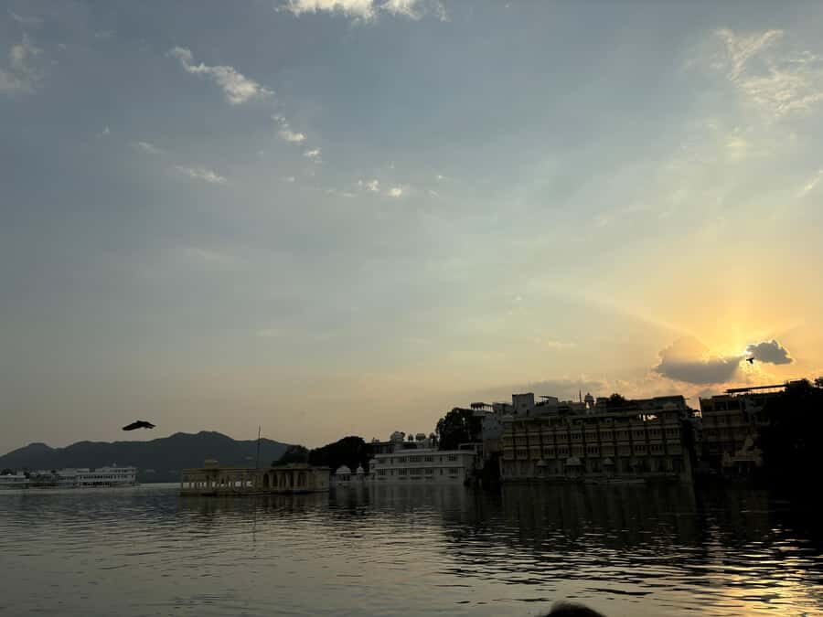 Udaipur: Photography walking tour, exploring old city vibes - The Practical Details