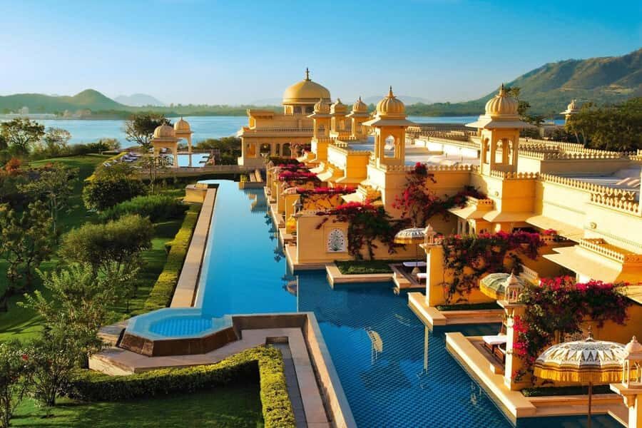 Udaipur: Same Day Udaipur Lake City of Rajasthan Guided Tour - Transportation and Comfort