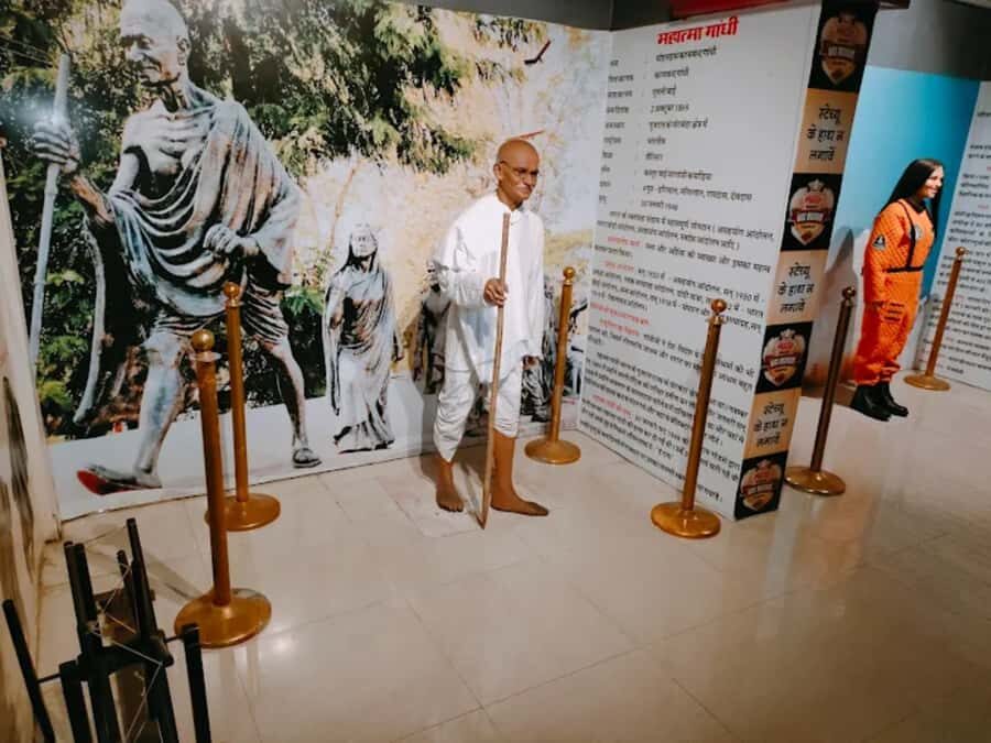 Udaipur: Wax Museum, 3D Art Gallery, and Horror Show Tour - What to Expect from the Udaipur Wax Museum, 3D Art Gallery, and Horror Show Tour