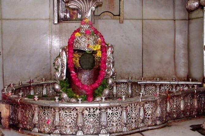 Ujjain and Mahakaleshwar Temple Private Day Tour from Indore - Pricing and Overall Value