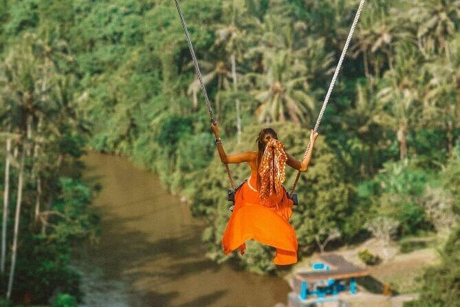 Ulundanu Bratan Temple, Scenic Waterfall & Tanah Lot Sunset Tour - Good To Know