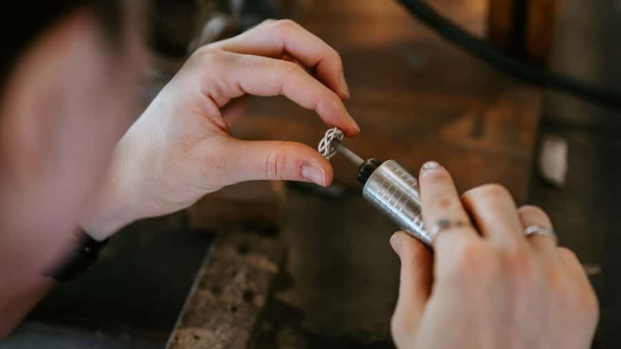 Uluwatu: Krisna Silver Class & Workshop - The Location and Atmosphere