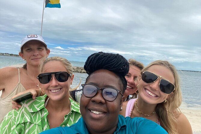 Unveiling Nassau's Past Tour - The Experience from the Reviews