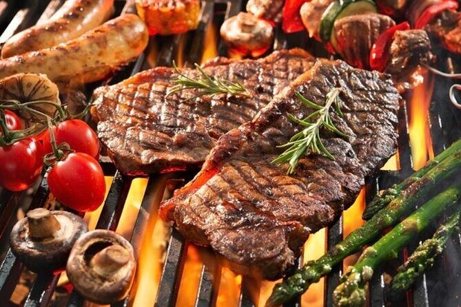 Urban camping at Shinjuku Kabukicho BBQw/ Local Guide - Exploring the Shinjuku Kabukicho Urban Camping Tour