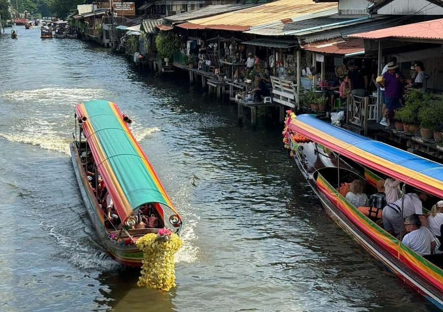 Urban Wildlife & Everyday Life Along Bangkoks Waterways - What to Know Before You Go