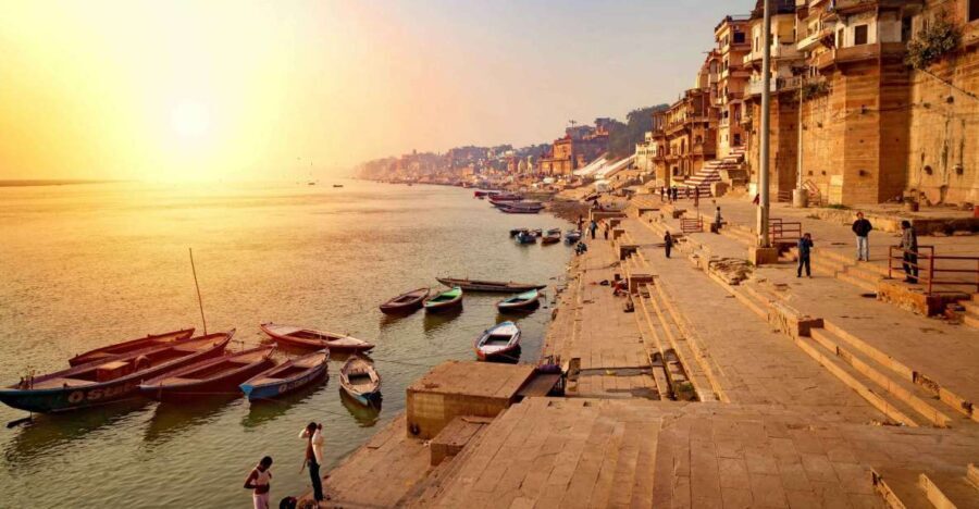 VARANASI BOAT RIDE: WITNESS SUNRISE SERENITY - Transportation and Logistics