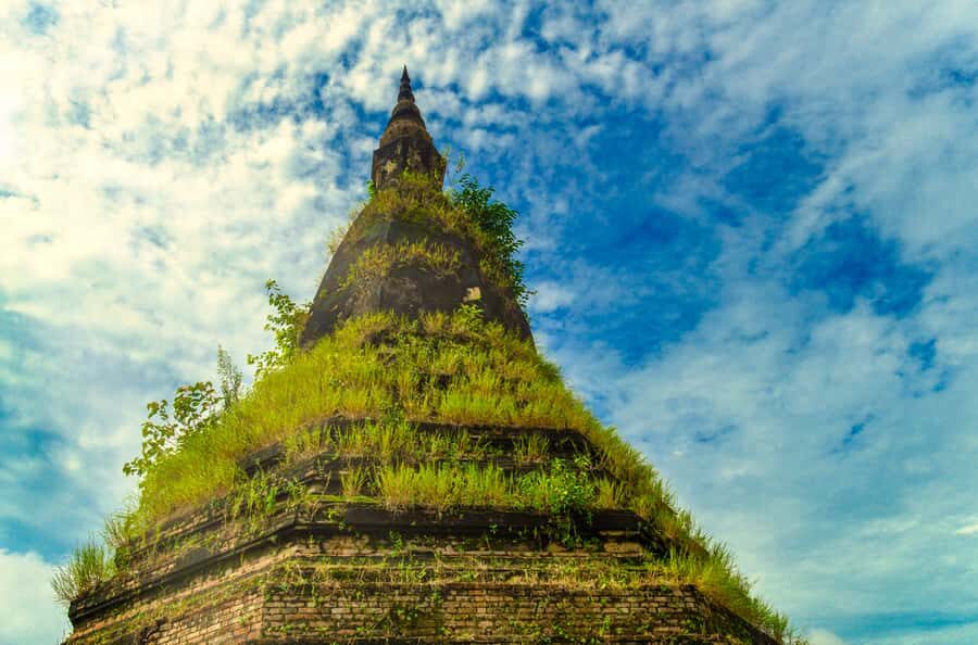 Vientiane: Full-Day Sacred Blessings and Temples Tour - Exploring the Itinerary in Detail