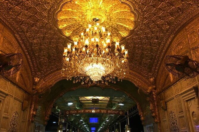 Visit Amritsar with a Local Private English Tour Guide - The Golden Temple: A Spiritual and Cultural Icon