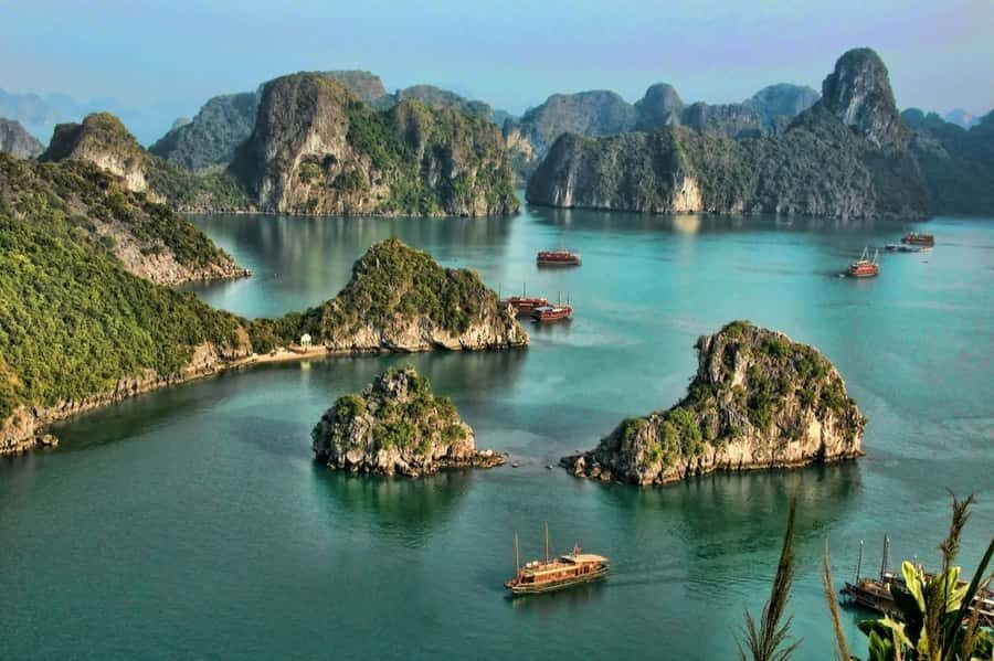 Visit Ha Long - "a wonder of the world" from Ha Noi or back - The Itinerary and Travel Experience
