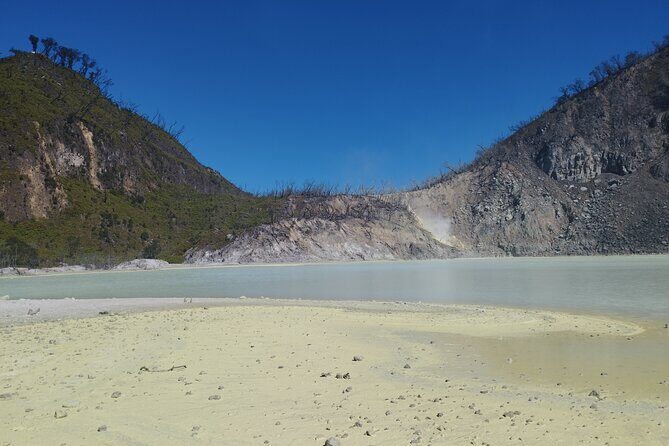 Volcano Mountain Private Car Tour White Crater Bandung - Transportation and Comfort