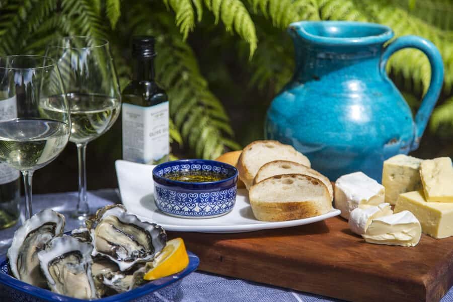 Waiheke Island Gourmet Food and Wine Tour with Lunch - What Makes This Tour Stand Out?