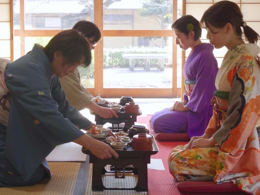 Wakayama: Authentic Samurai Lord Dining Experience - Who Will Love It?