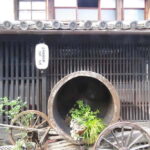 Wakayama: Kuroe Traditional Craft and Sake Tasting Tour - Exploring the Kuroe District: A Walk Through Time