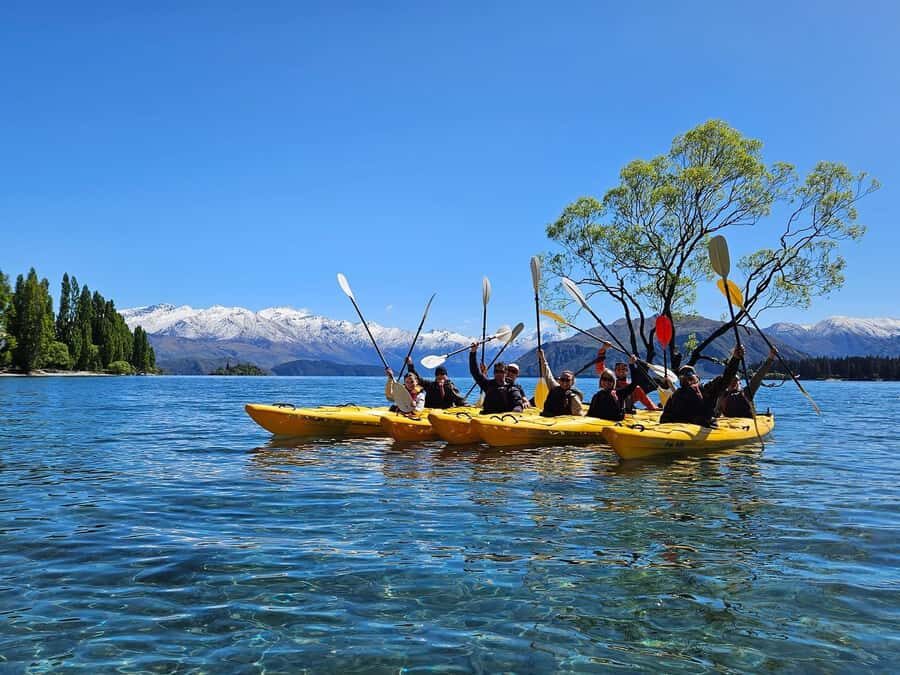 Wanaka: Lake Wanaka Guided Kayak Tour - Why This Tour Stands Out