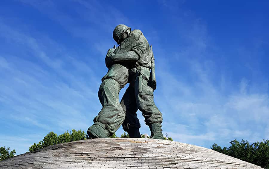 War Memorial of Korea Tour by a Former Elite Military Expert - Who Will Love This Experience?