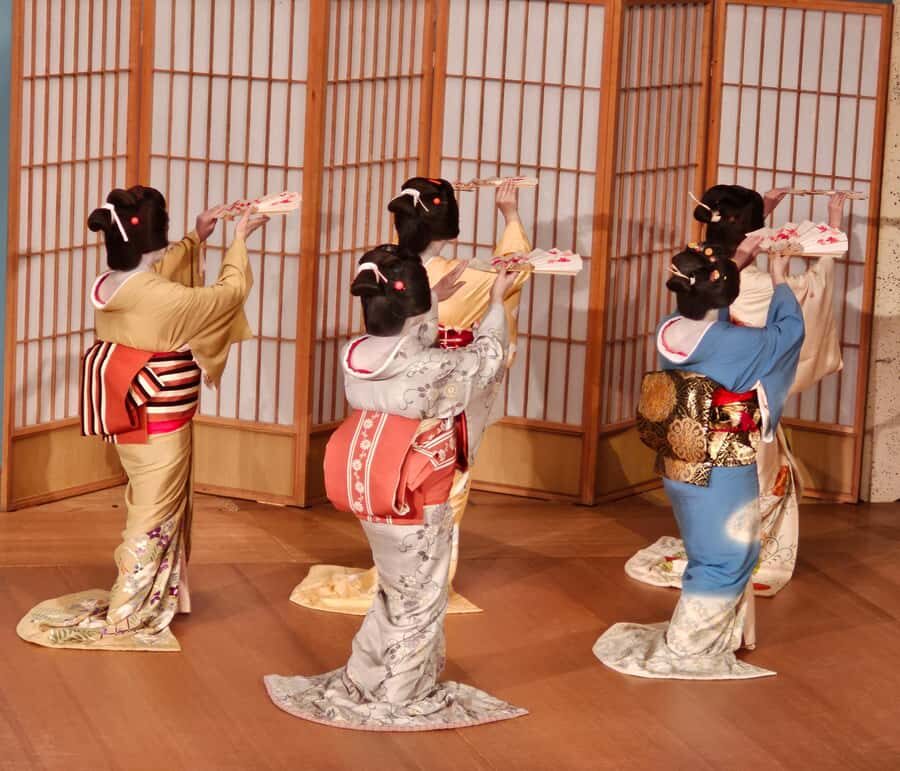 Weekend Geisha Dance Performance Hana-no-Mai in Atami - The Venue and Accessibility