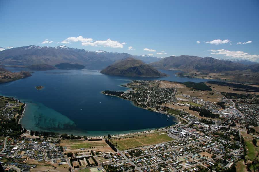 Wnaka: Helicopter Scenic Flight Wnaka Experience - Who Should Consider This Tour?