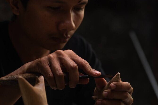 Wood Carving Class with Artisan Family in Mas Village - Detailed Review of the Wood Carving Class in Mas Village
